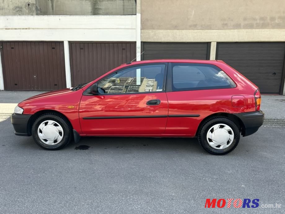 2000' Mazda 323 P 1,3 I photo #5