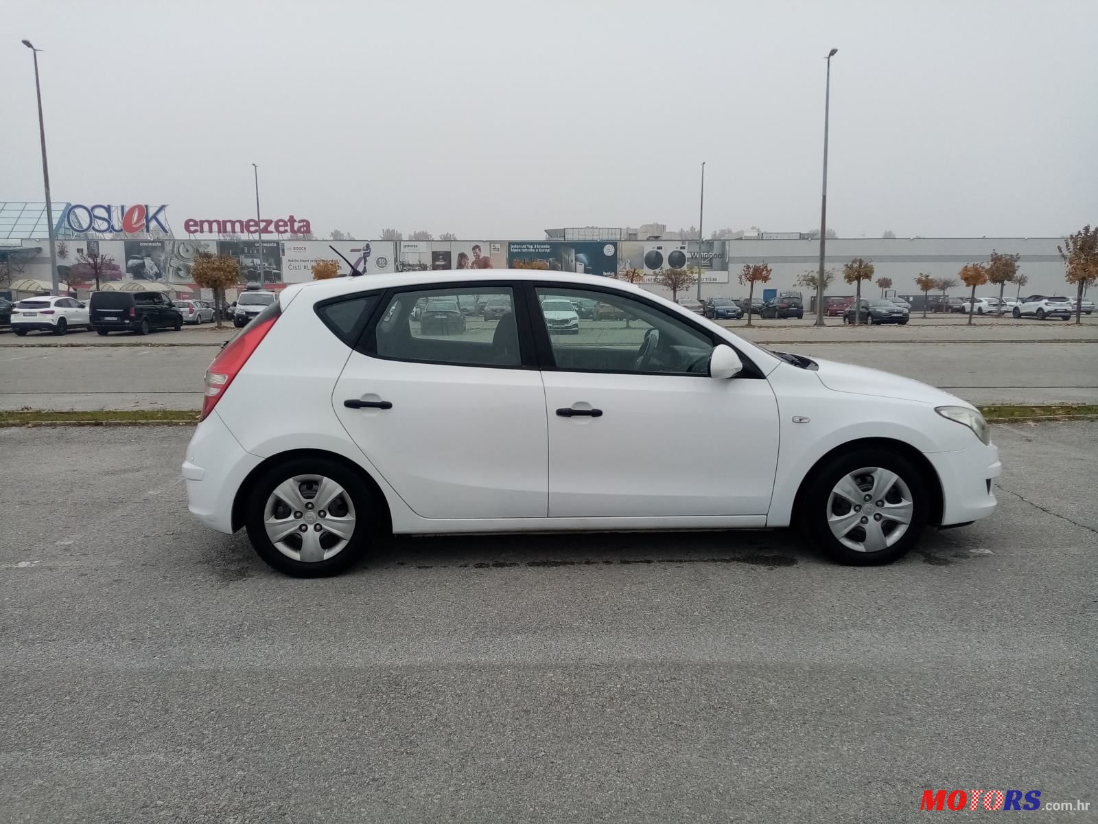 2010' Hyundai i30 1,4 16V photo #6