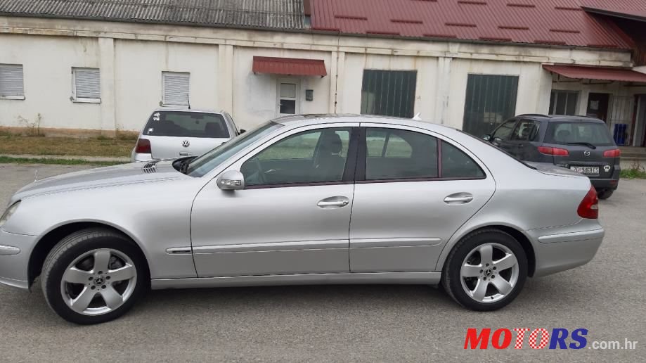 2005' Mercedes-Benz E-Klasa 200 Cdi photo #4