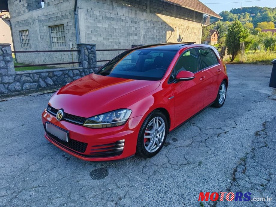 2015' Volkswagen Golf V 2.0 Tdi photo #5