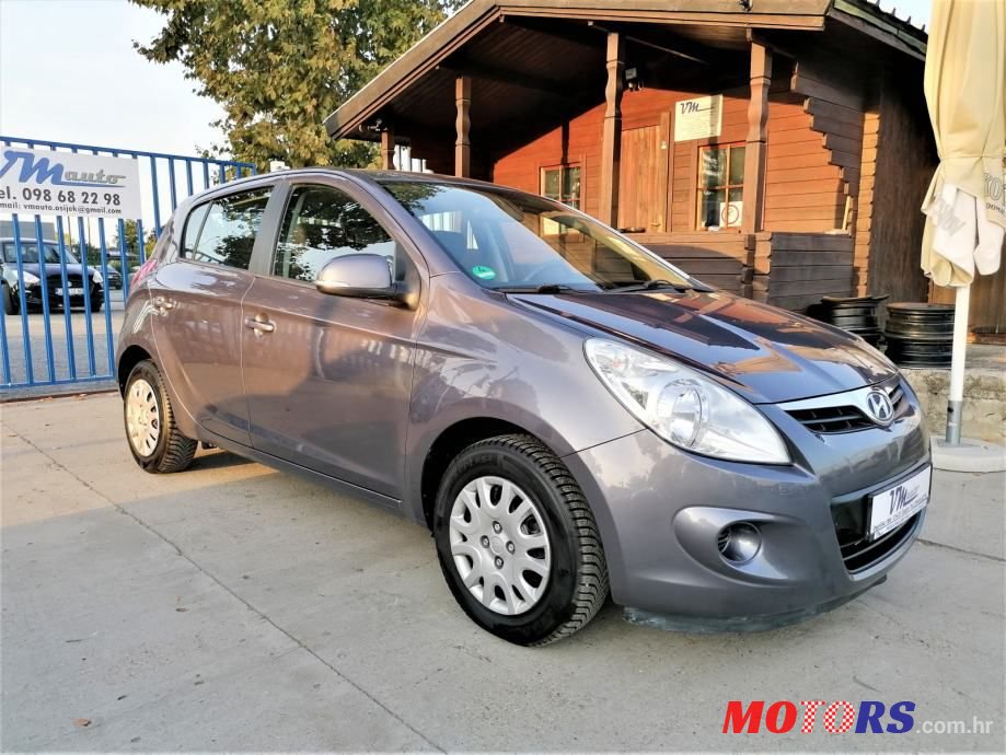 2011' Hyundai i20 1,4 Crdi photo #2