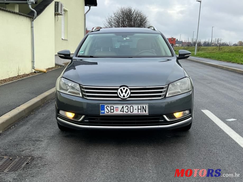 2014' Volkswagen Passat Variant photo #2