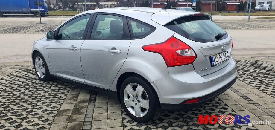 2011' Ford Focus 1,6 photo #4