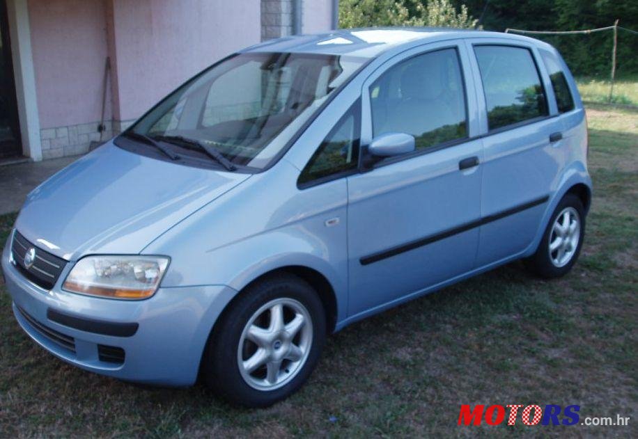 2005' Fiat Idea 1,3 16V Jtd Multijet photo #2