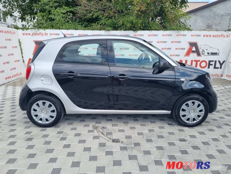 2016' Smart Forfour 1.0 photo #4