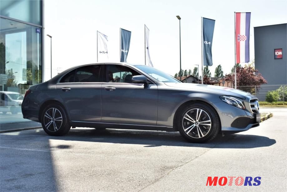 2020' Mercedes-Benz E-Klasa photo #3