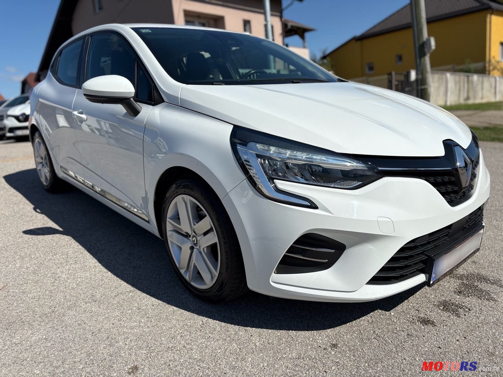 2020' Renault Clio Tce photo #1