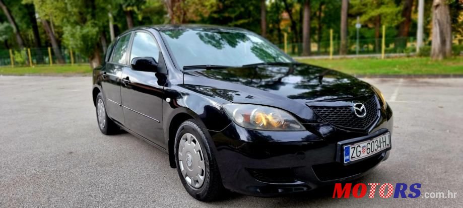 2005' Mazda 3 Sport photo #2