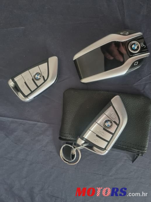 2017' BMW Serija 5 520D photo #5