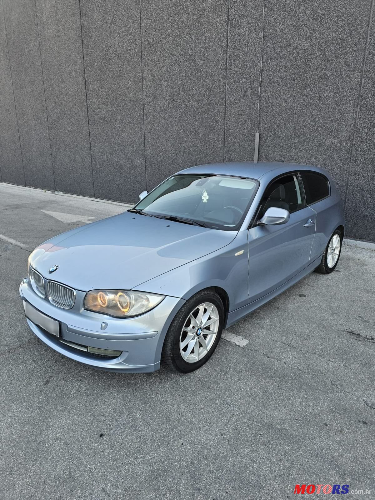 2011' BMW Serija 1 116D photo #1