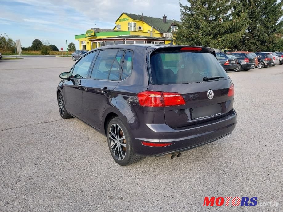 2015' Volkswagen Golf Sportsvan photo #5