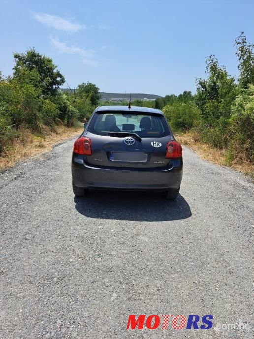 2009' Toyota Auris photo #1