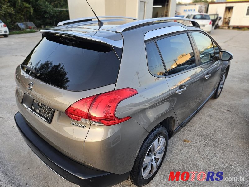 2016' Peugeot 2008 photo #3