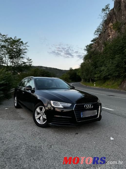2017' Audi A4 Avant photo #1