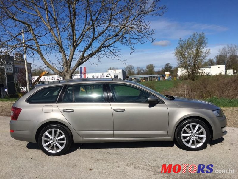 2014' Skoda Octavia Combi photo #3