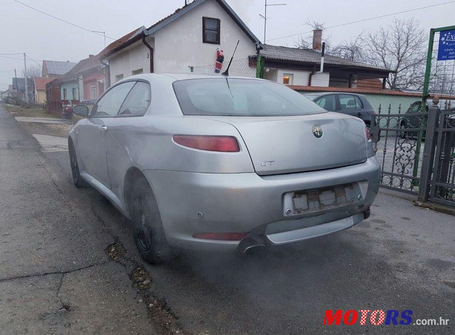 2006' Alfa Romeo GT 1,9 Jtd M-Jet photo #2