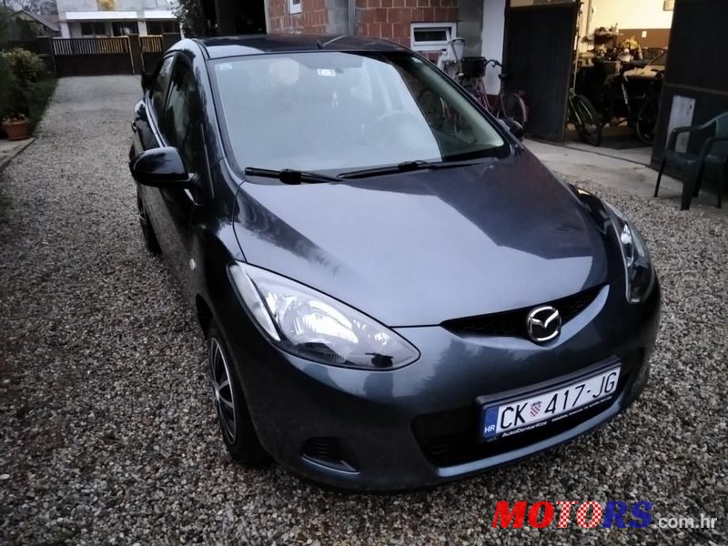 2008' Mazda 2 1,3 I Ce photo #2