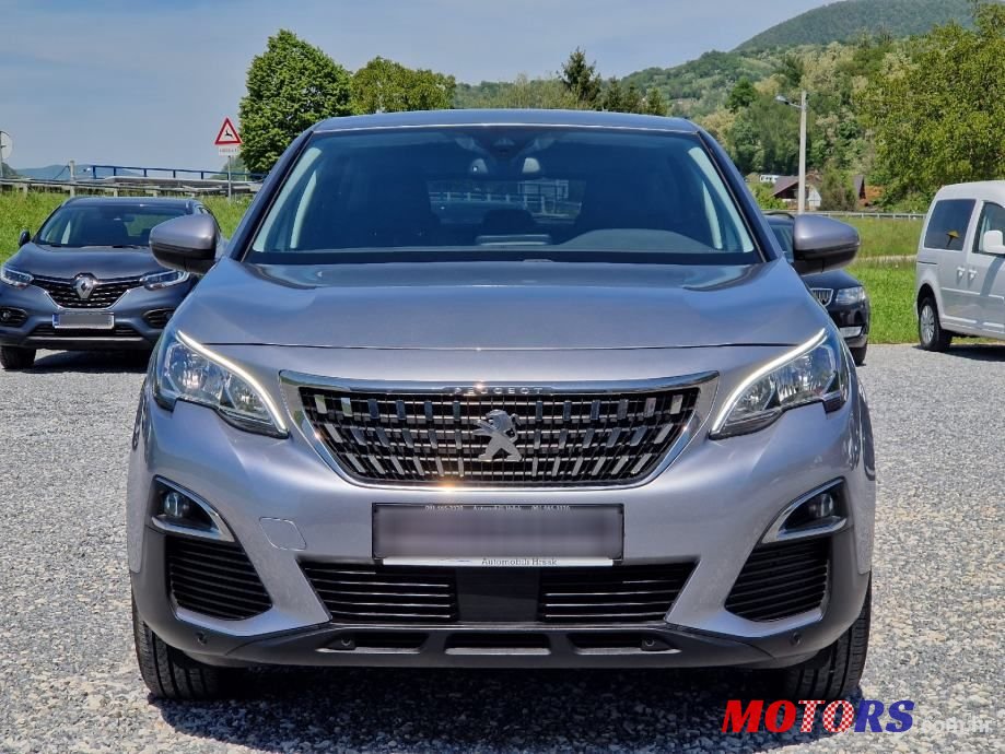 2019' Peugeot 3008 1,5 Bluehdi photo #2