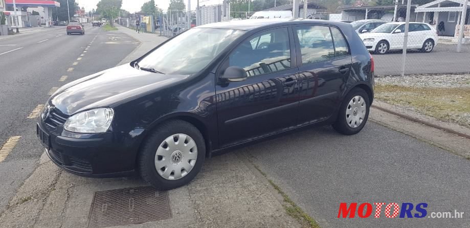 2008' Volkswagen Golf 5 1,9 Tdi photo #3