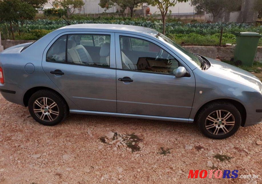 2008' Skoda Fabia Sedan 1,2 12V photo #1