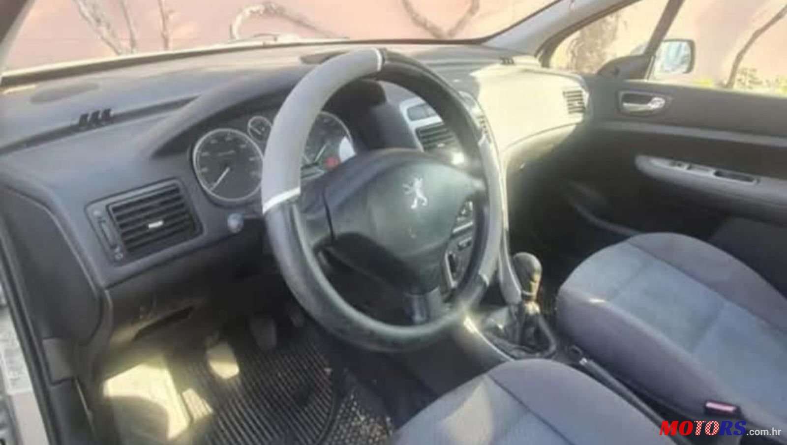 2004' Peugeot 307 1,4 16V photo #5