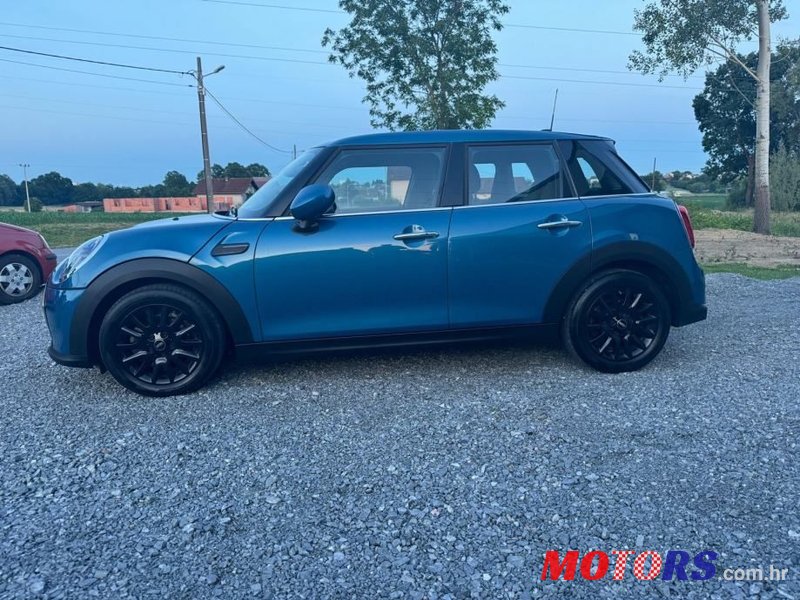 2021' MINI Cooper photo #3