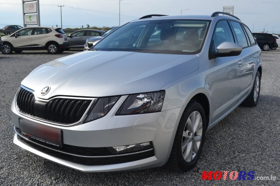 2018' Skoda Octavia Combi photo #1