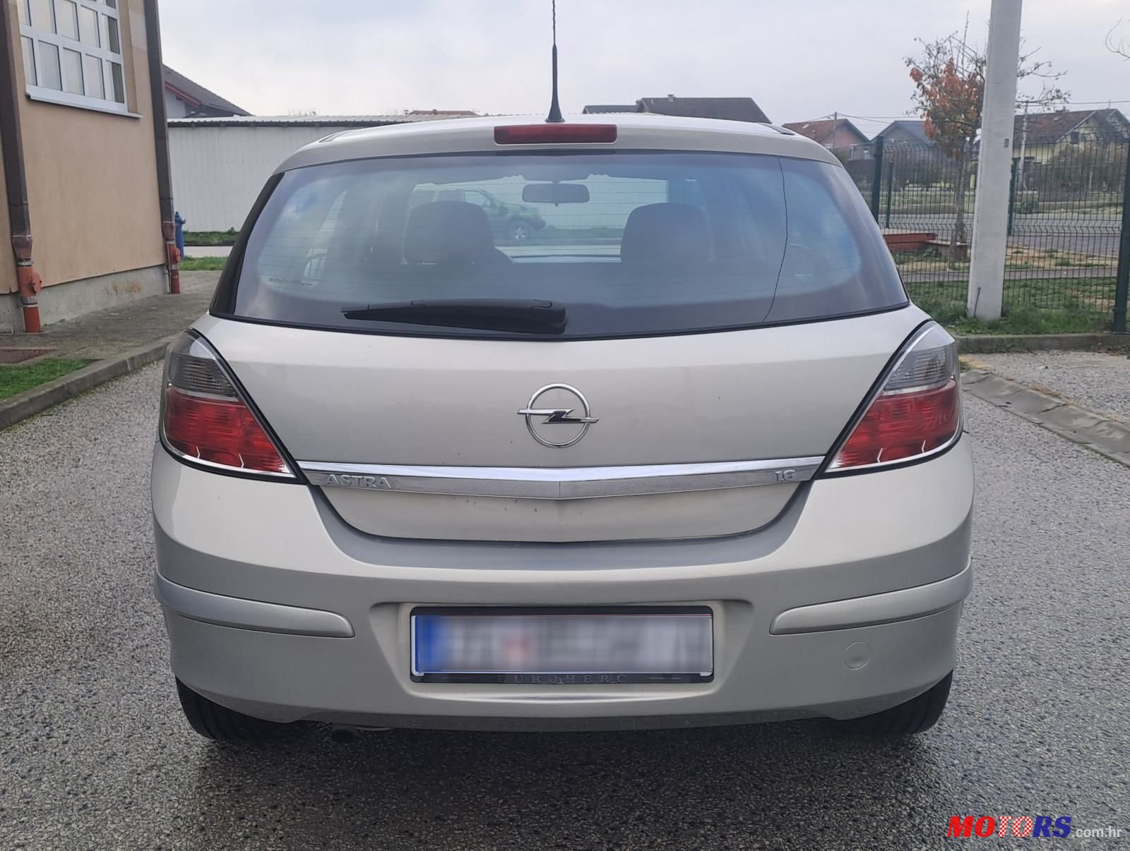 2008' Opel Astra 1,6 photo #4