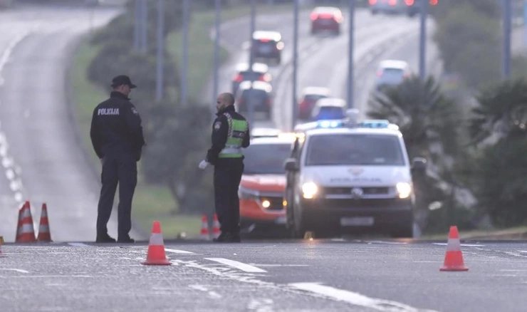 Nesreća kod Đurđevca: Poginuo mladić, vozačica i suputnik ozlijeđeni