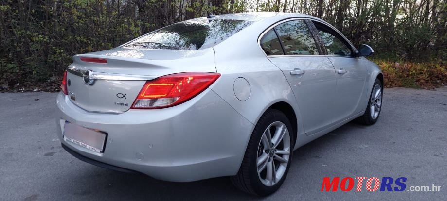 2011' Opel Insignia 2,0 Cdti Sport photo #1