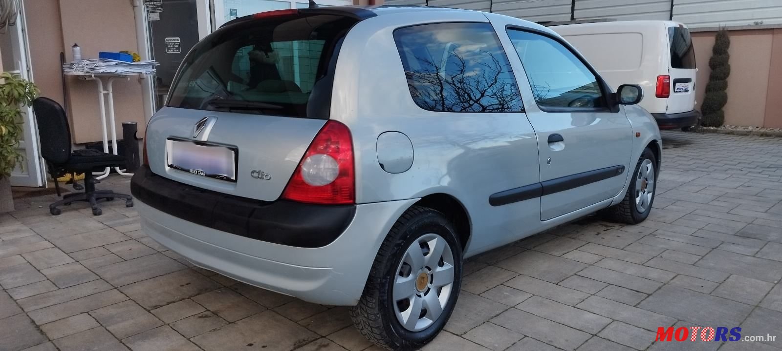 2002' Renault Clio 1,4 16V photo #3