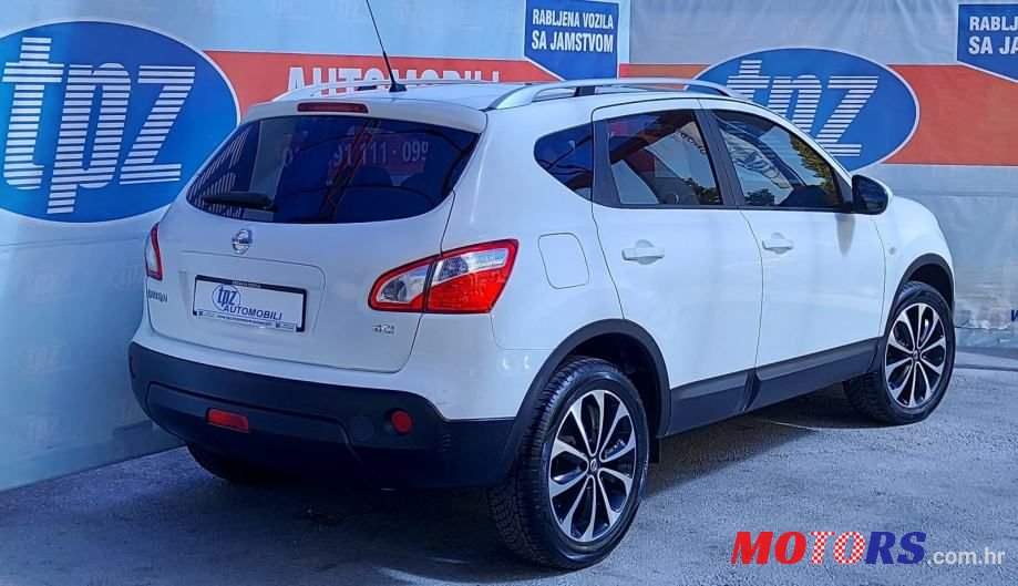 2011' Nissan Qashqai photo #3