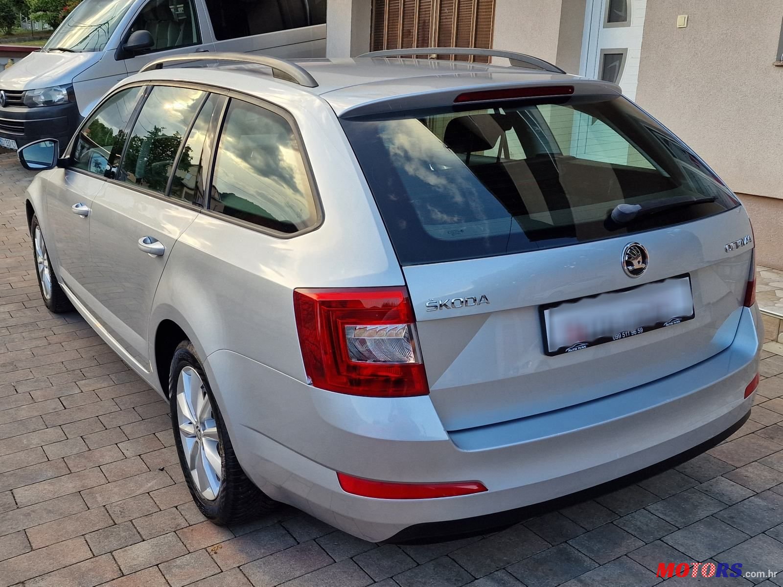 2015' Skoda Octavia Combi photo #5