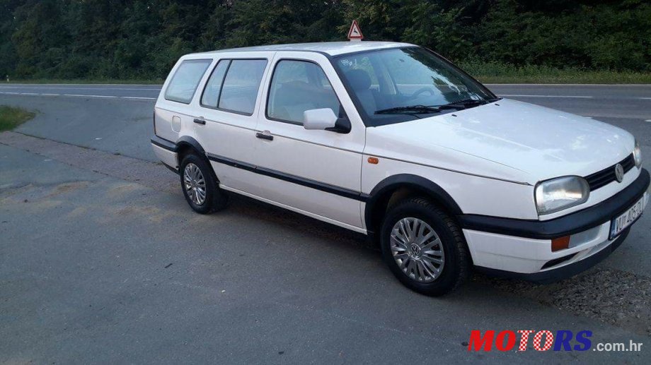 1996' Volkswagen Golf photo #1