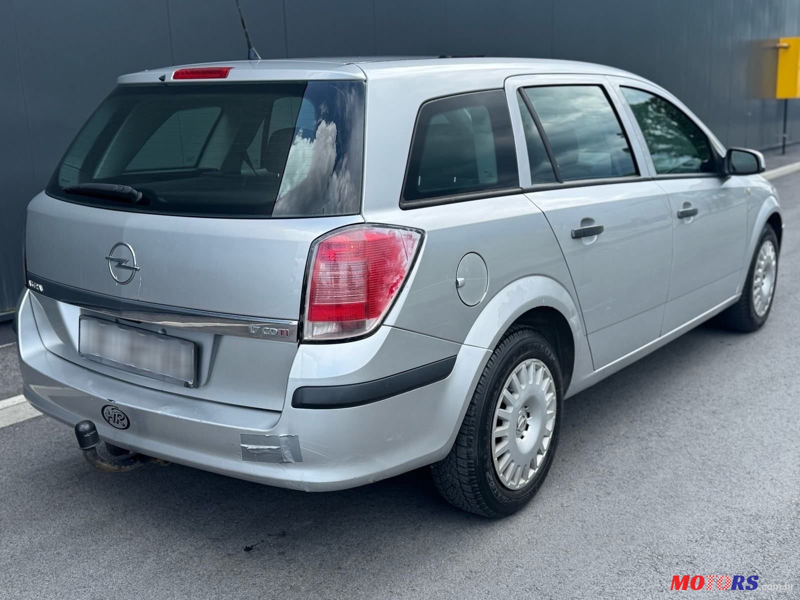 2006' Opel Astra Karavan photo #4