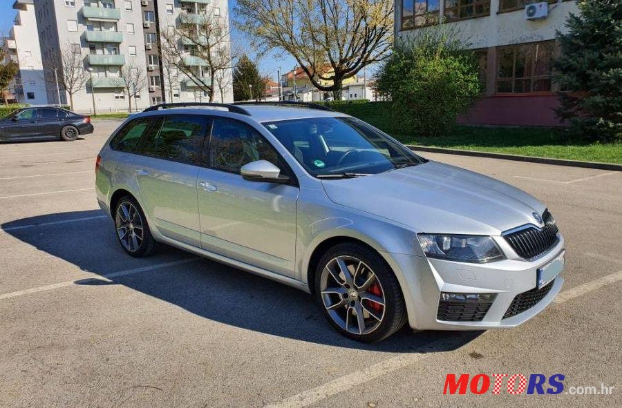 2013' Skoda Octavia Combi photo #1