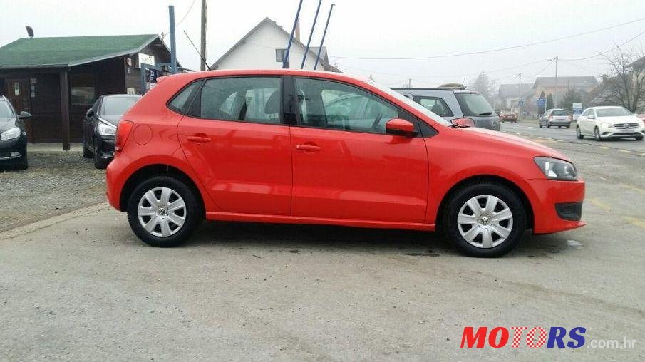 2011' Volkswagen Polo 1,2 photo #2