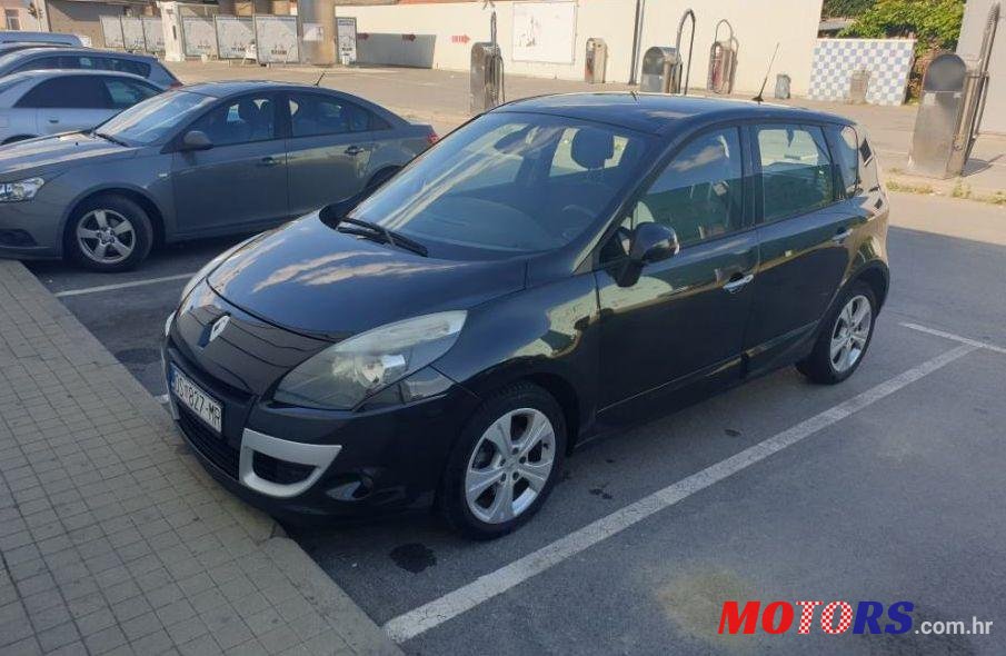 2010' Renault Scenic 1,5 Dci photo #1