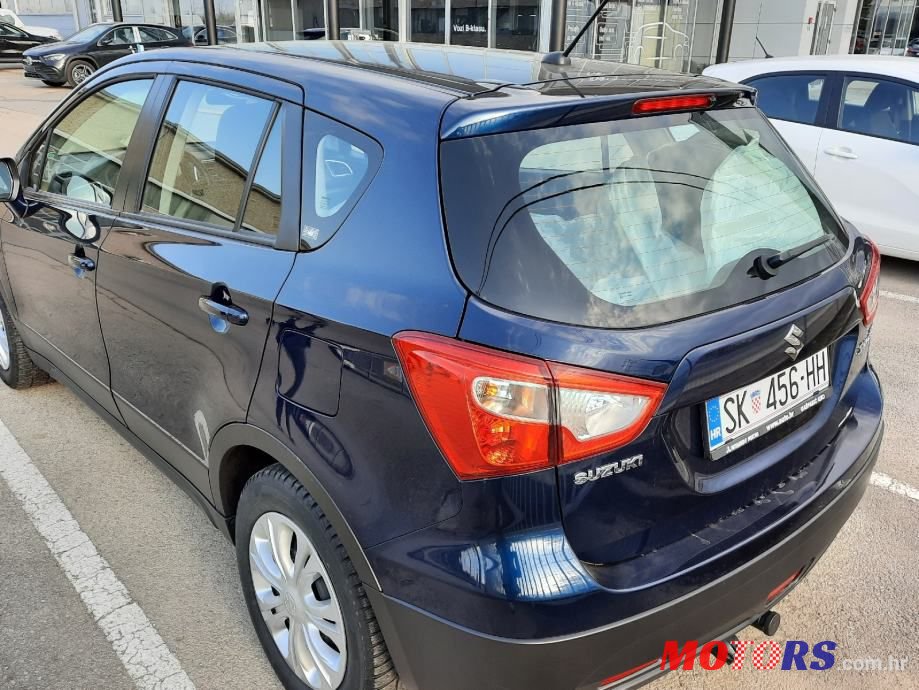 2017' Suzuki Sx4 S-Cross 1.0 photo #6