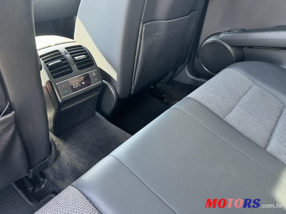 2009' Mercedes-Benz C-Klasa 200 Cdi T photo #3