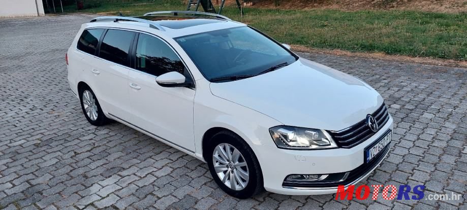 2012' Volkswagen Passat Variant photo #5