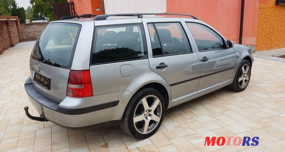 2004' Volkswagen Golf IV photo #2