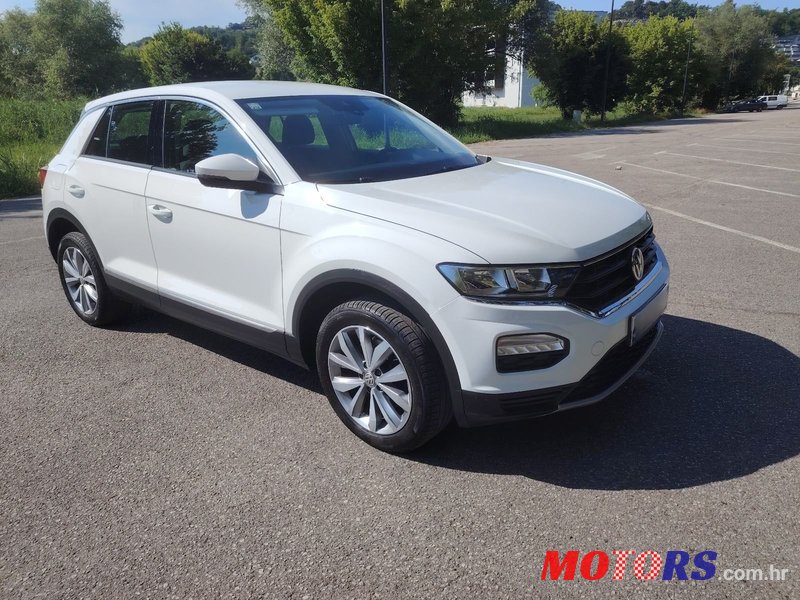 2019' Volkswagen T-Roc 2,0 Tdi photo #1