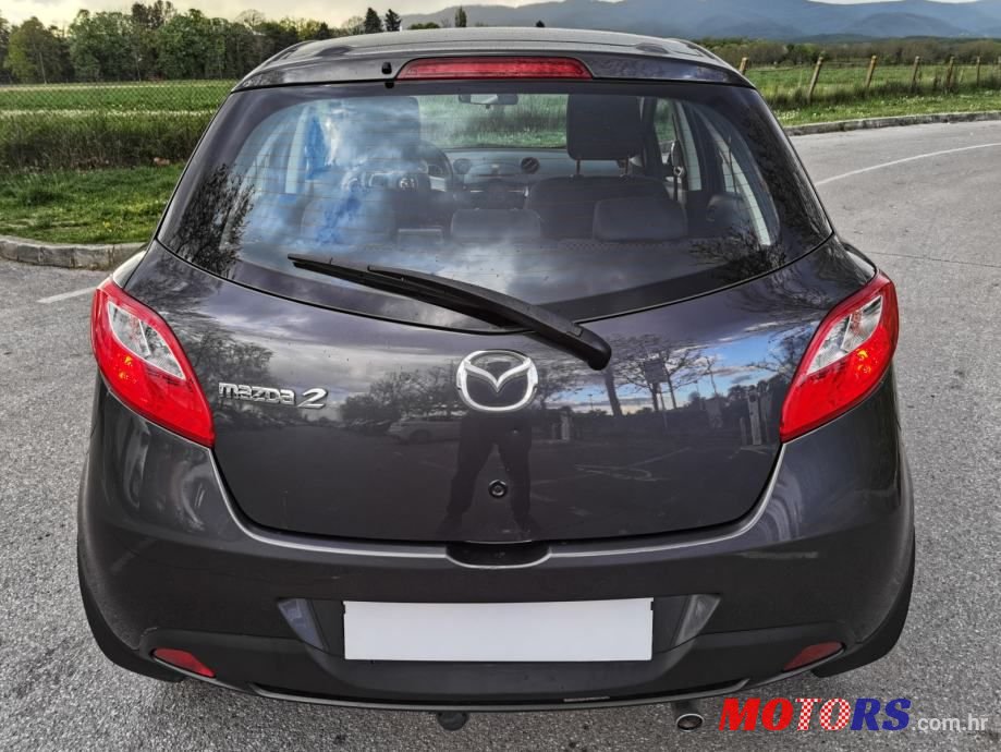 2013' Mazda 2 photo #5