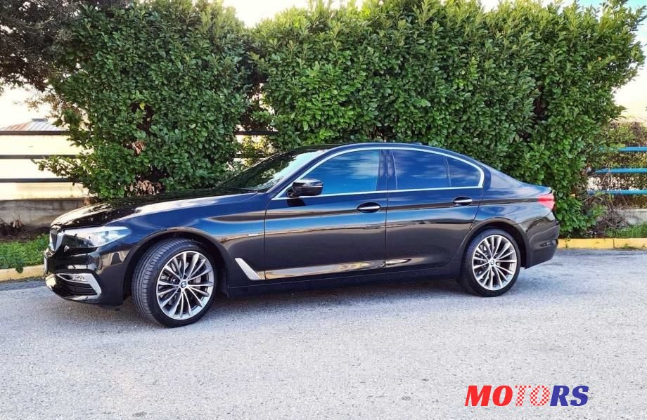 2017' BMW Serija 5 540I photo #2