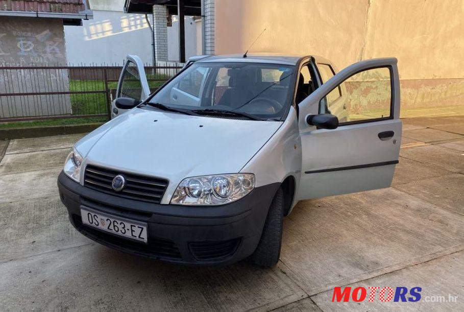 2004' Fiat Punto 1,2 photo #1