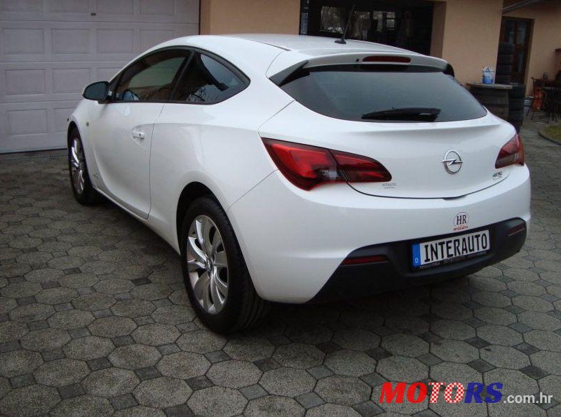 2012' Opel Astra Coupe 1,7 Cdti photo #1