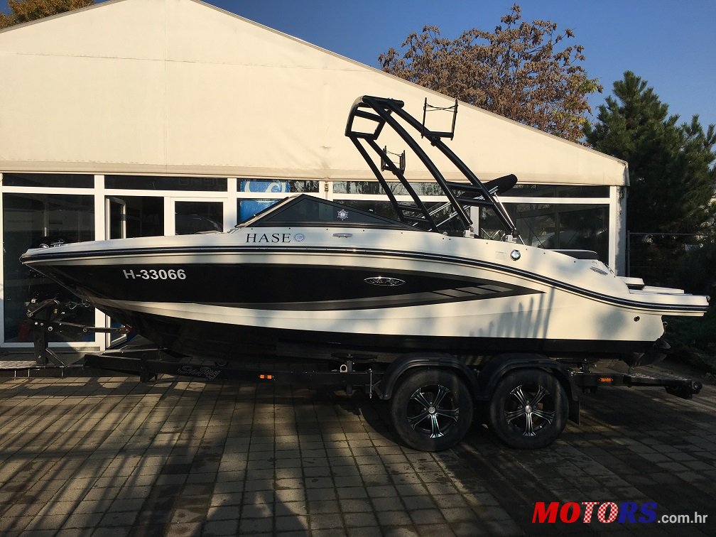 2015' Sea Ray 19SPX bowrider sportski gliser photo #1
