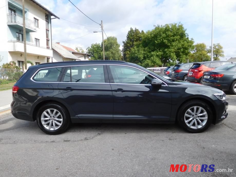 2016' Volkswagen Passat Variant photo #4