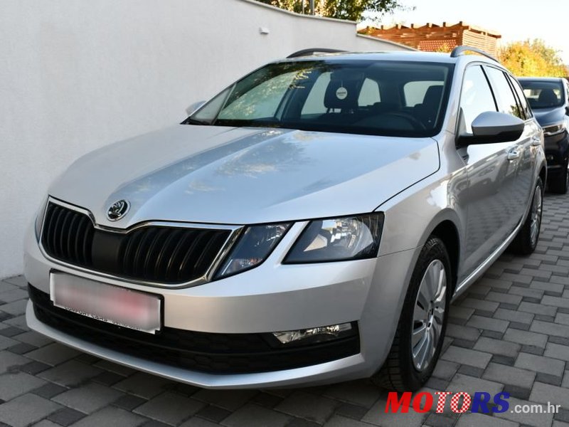 2017' Skoda Octavia Combi photo #3